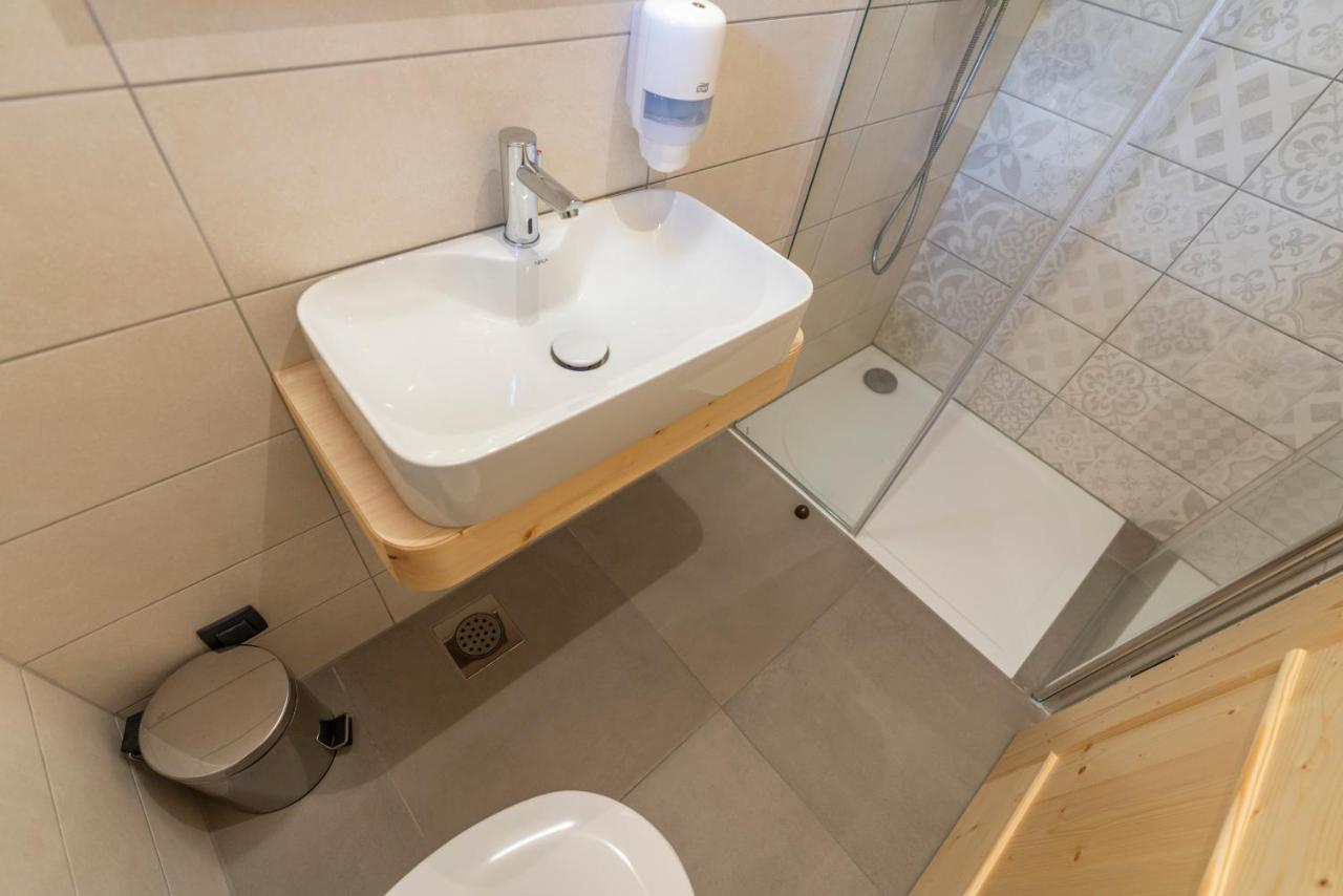 Planinska Koca Na Uskovnici Hotell Srednja Vas v Bohinju Exteriör bild