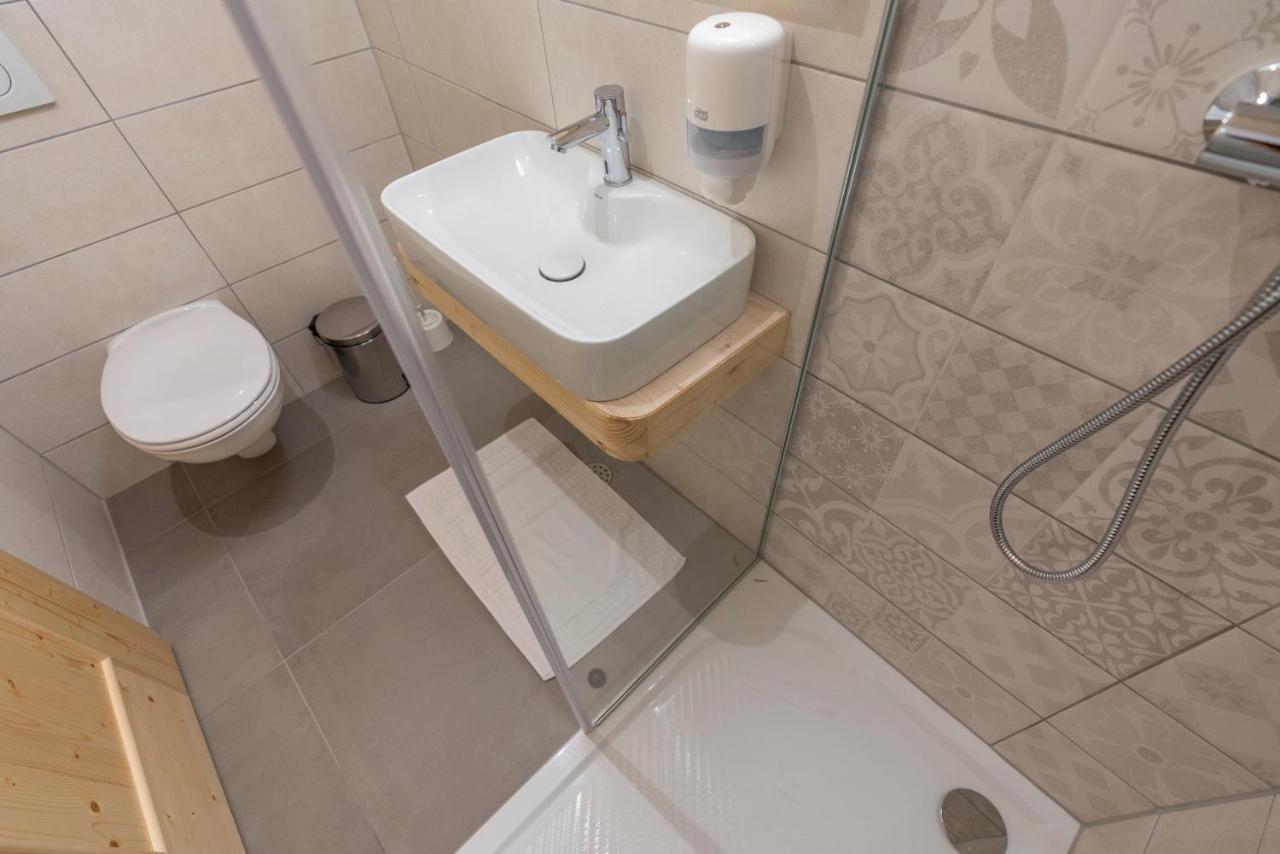 Planinska Koca Na Uskovnici Hotell Srednja Vas v Bohinju Exteriör bild