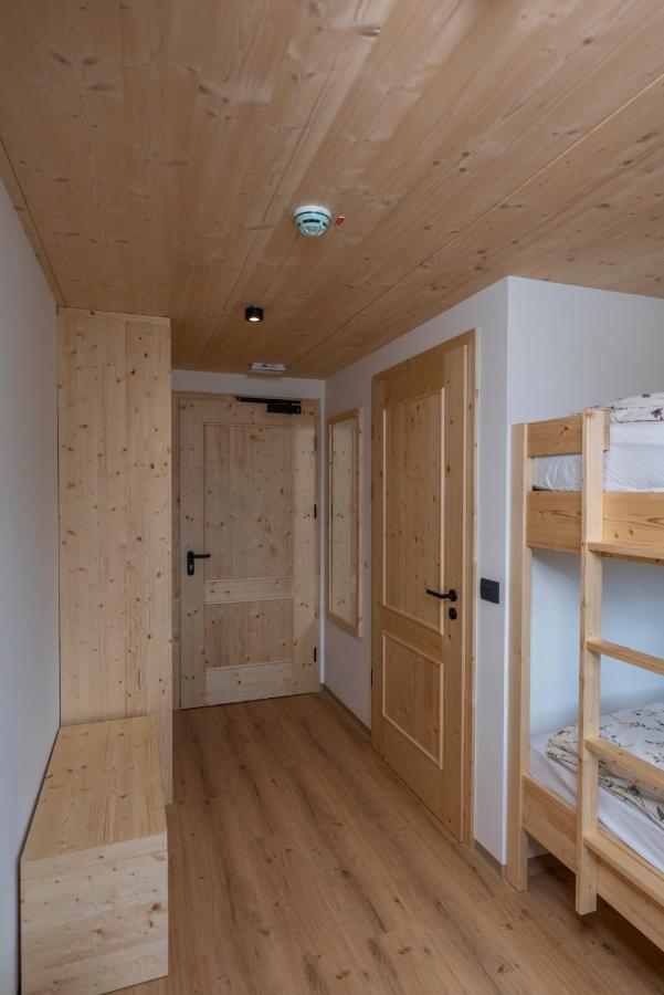 Planinska Koca Na Uskovnici Hotell Srednja Vas v Bohinju Exteriör bild