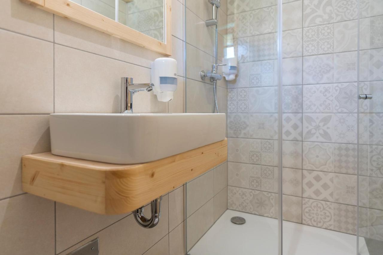 Planinska Koca Na Uskovnici Hotell Srednja Vas v Bohinju Exteriör bild