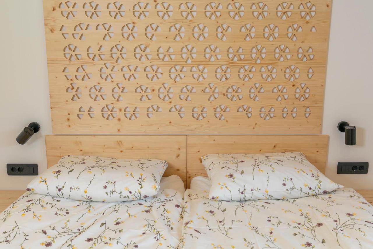 Planinska Koca Na Uskovnici Hotell Srednja Vas v Bohinju Exteriör bild