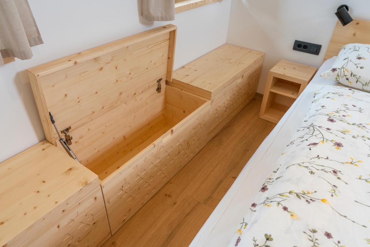 Planinska Koca Na Uskovnici Hotell Srednja Vas v Bohinju Exteriör bild