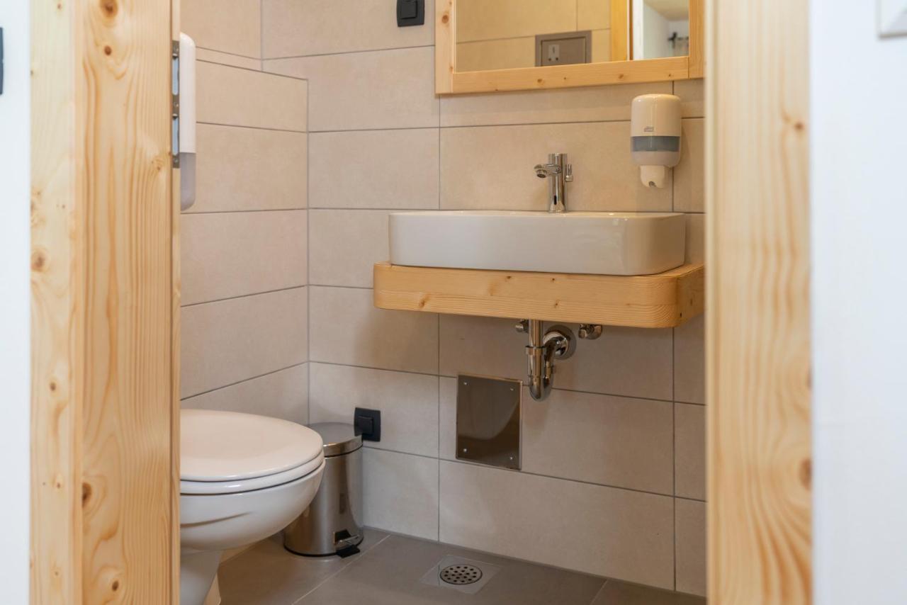 Planinska Koca Na Uskovnici Hotell Srednja Vas v Bohinju Exteriör bild